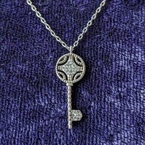 925 Sterling Silver Necklace With Pave Key Pendant